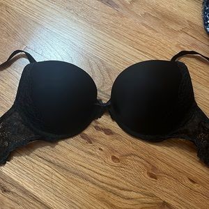 Victoria Secret Lingerie Bra